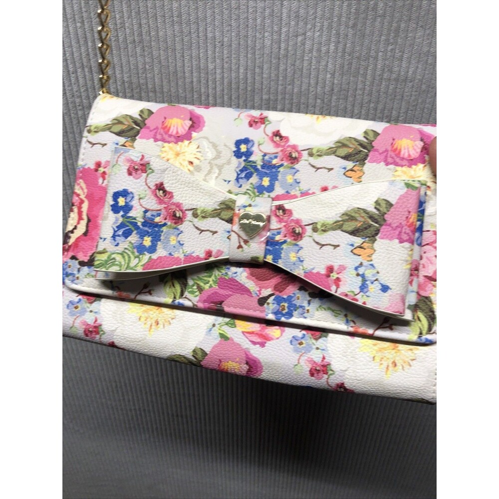 Betsy Johnson Crossbody Purse Floral Bow Inside Wallet Organization Pockets - Picture 3 of 15